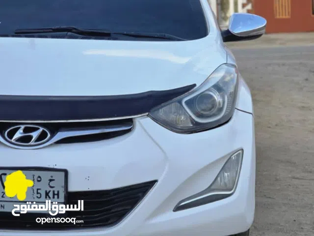 أفانتي 2015 قير اتوماتيك نضيفه وشاذه