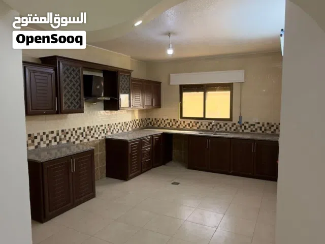 شقة ارضية معلقة مقابل مدرسة الأمير محمد