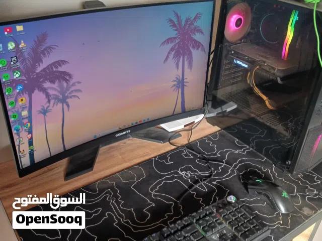 تجميعة pc للبيع بي كامل ملحقاتها