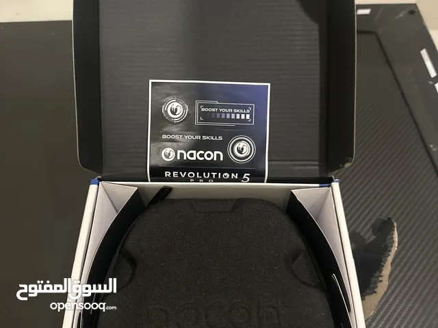 للبيع وحدة تحكم بلاستيشن 5 برو