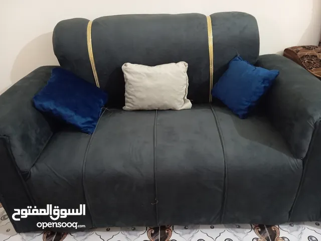 طقم كنب كورنر للبيع بحالة ممتازة جدا جدا جدا ونظيف غير مستعمل