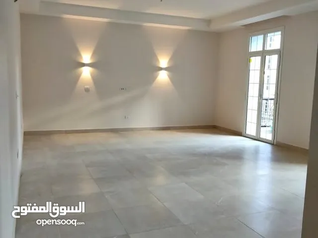 ~ شقه متشطبه في الساحل الشمالي - استلام فوري