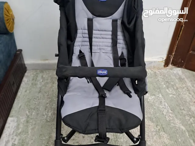 كروسة اطفال تشيكو شبه جديدة