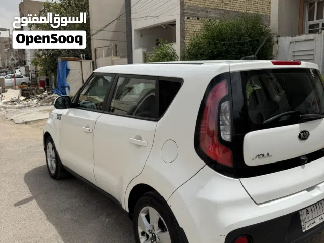2019 كيا سول Standard