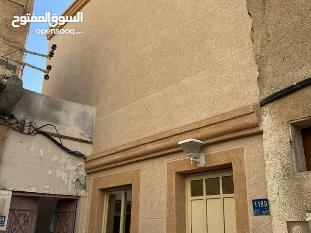 For rent a new house in Muharraq, Fereej Bin Hindi,280 and Qabil