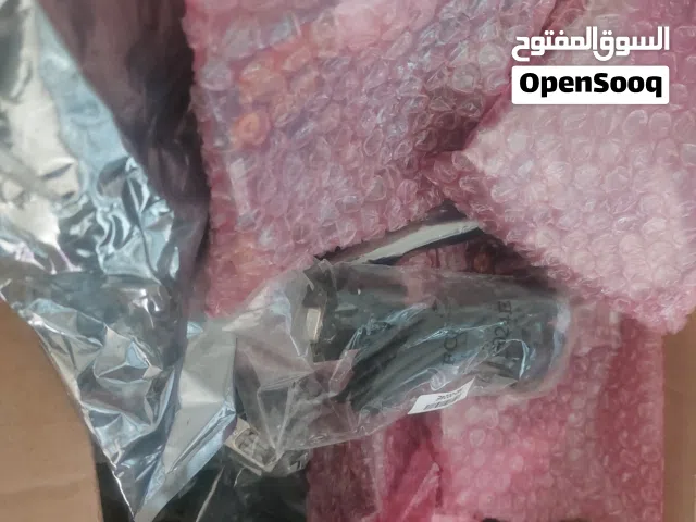 APC AP9620 SmartSlot وجبة 10 قطع جديدة مع الكابل الأصلي