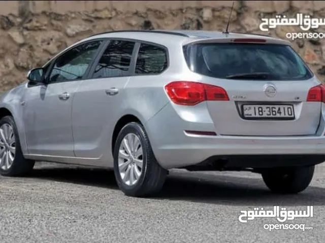 Opel Astra 2011 in Mafraq