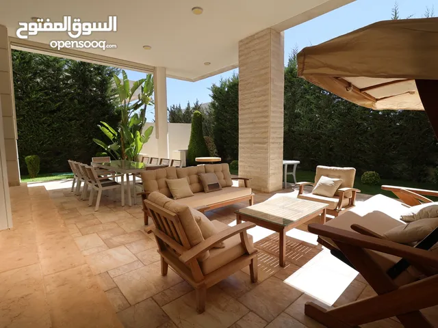 فيلا للبيع في دابوق بسعر لقطه موقع مميز تتكون من 3طوابق وترس مساحه 482 متر