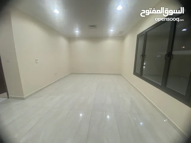 250m2 4 Bedrooms Apartments for Rent in Mubarak Al-Kabeer Abu Ftaira