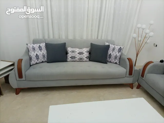 اثاث. عريس بحال الوكالة 1750 كامل مع البرادي والموكيت والسجاد