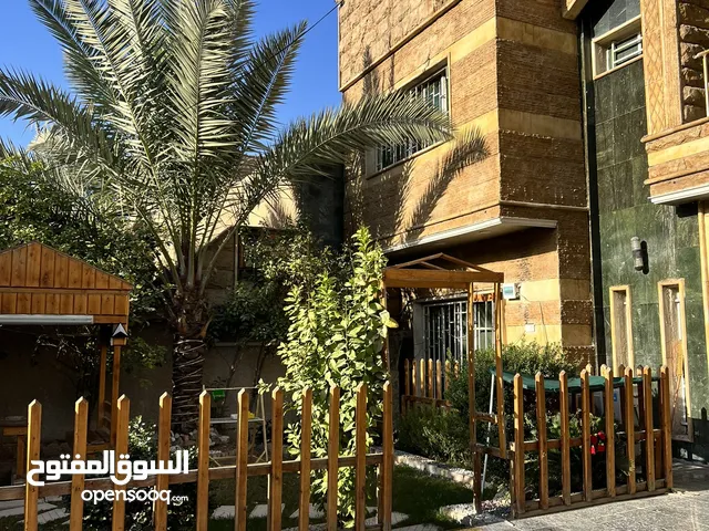 250 m2 4 Bedrooms Villa for Sale in Baghdad Other