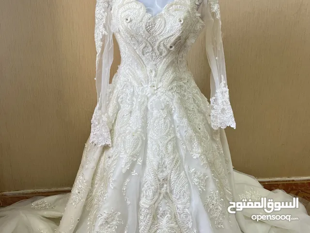 فستان زفاف عروس للإيجار او البيع