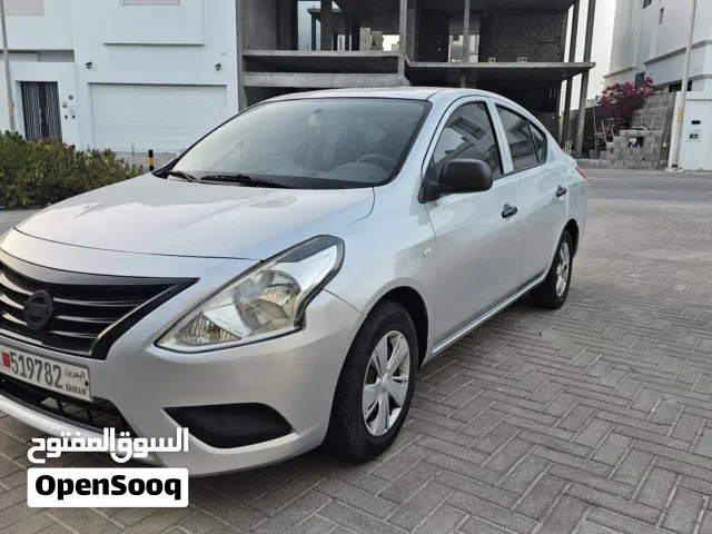 2015 Nissan Sunny SL