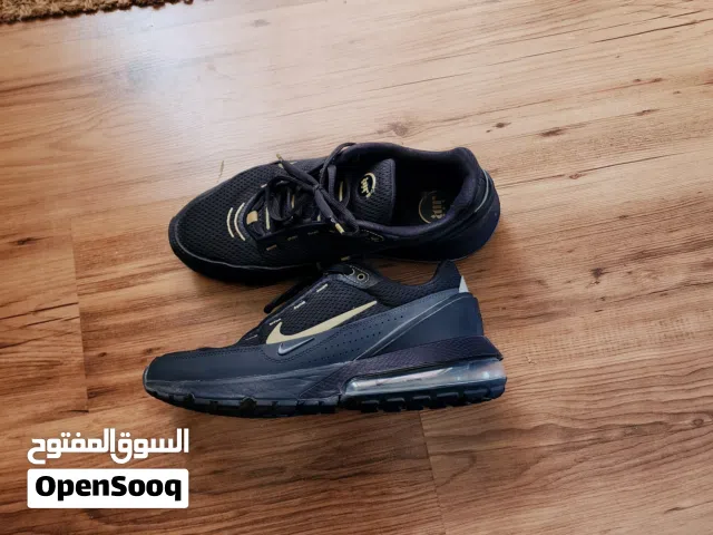 افضل بوت لايف ستايل جيم شبه جديد نايك air pulse like shoe brand new انيق و فخم جدا