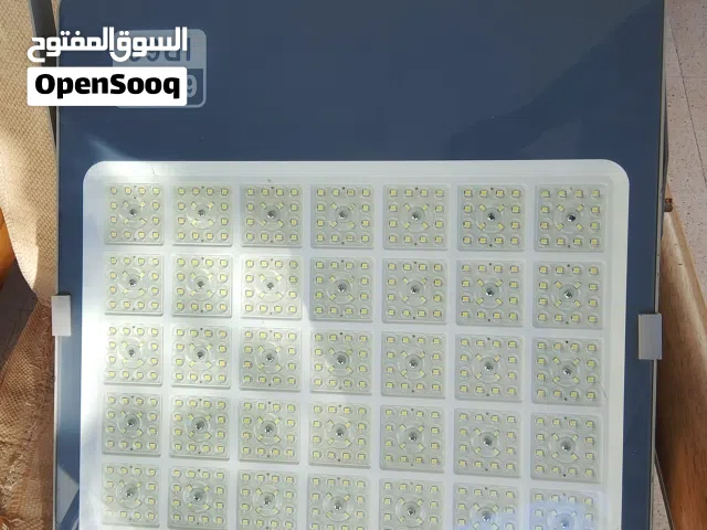 كشاف ضوء لد 600وات