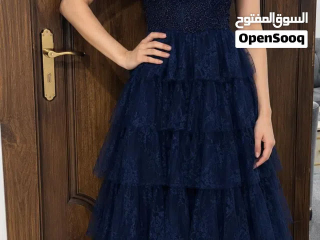 فسطان جميل يلبسs