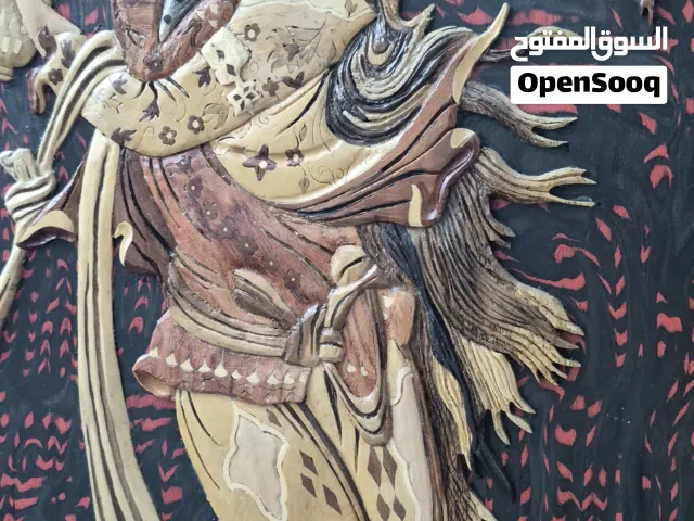 خمس لوحات خشبية رائعة وقيمة لهواة الجمع