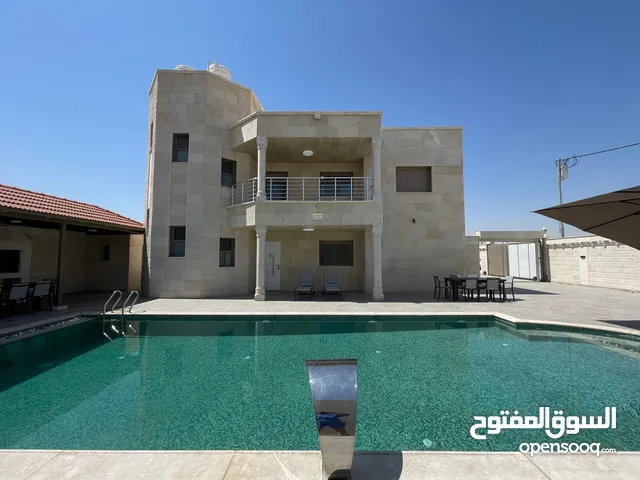 فلل فكتوريا