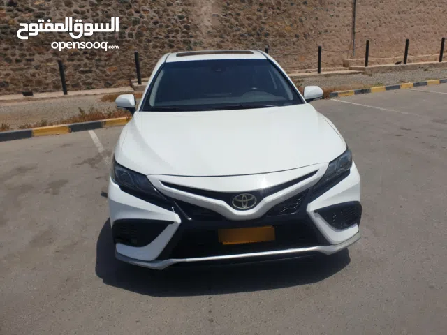 تويوتا كامري 2021 للبيع سياره نظيفه