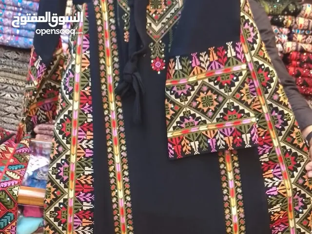 ثوب جديد للبيع