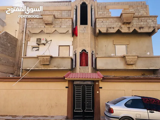 180 m2 3 Bedrooms Townhouse for Sale in Benghazi Al-Mahishi