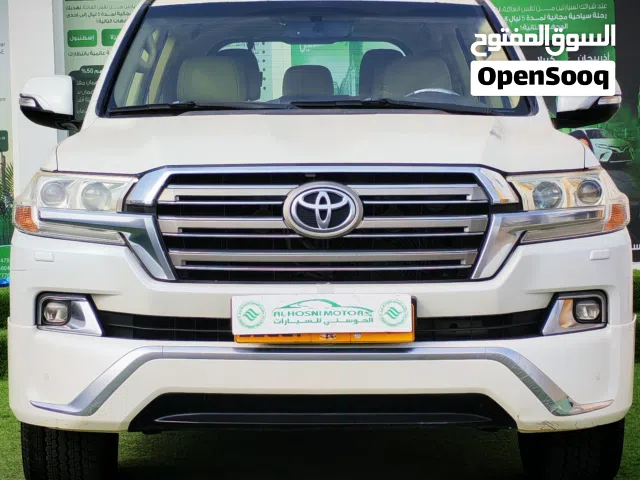 Used Toyota Land Cruiser in Muscat