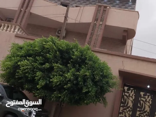 180 m2 4 Bedrooms Townhouse for Sale in Tripoli Janzour