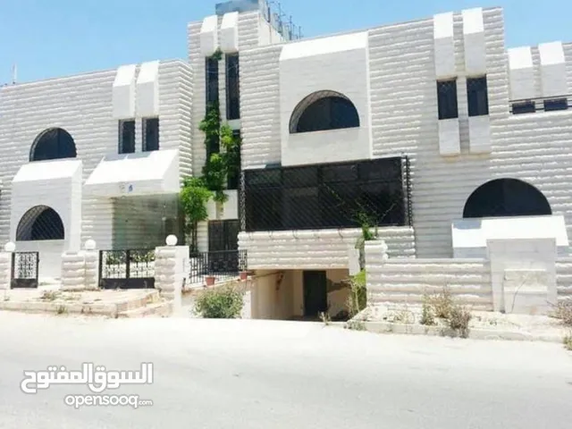 1000 m2 More than 6 bedrooms Villa for Sale in Amman Khalda