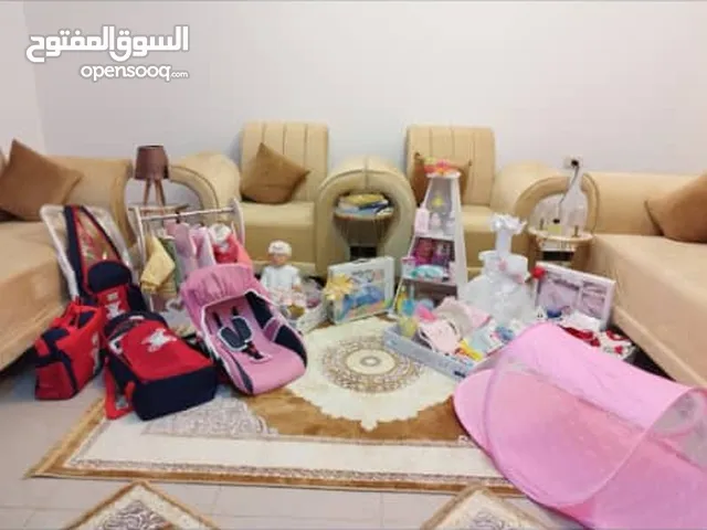 صالون يتكون من اربع قطع مستعمل للبيع