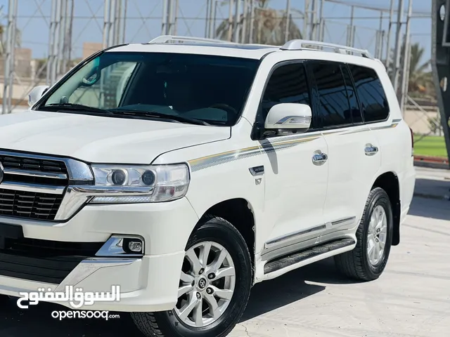 Used Toyota Land Cruiser in Misrata