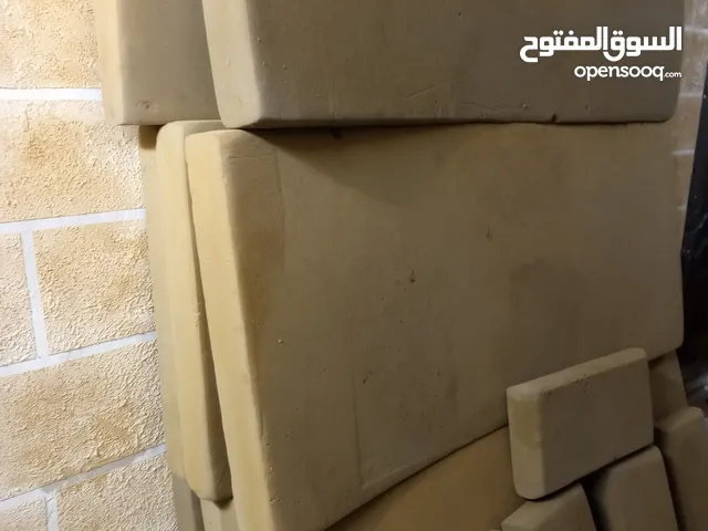 9 فرشات ضغط 16 وخمس مخدات