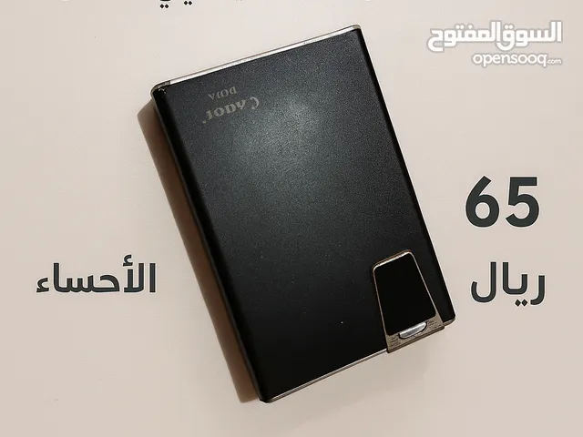 شاحن متنقل  باور بنك السعر 65ريال غير قابل للتفاوض لايكلمني الا الصامل