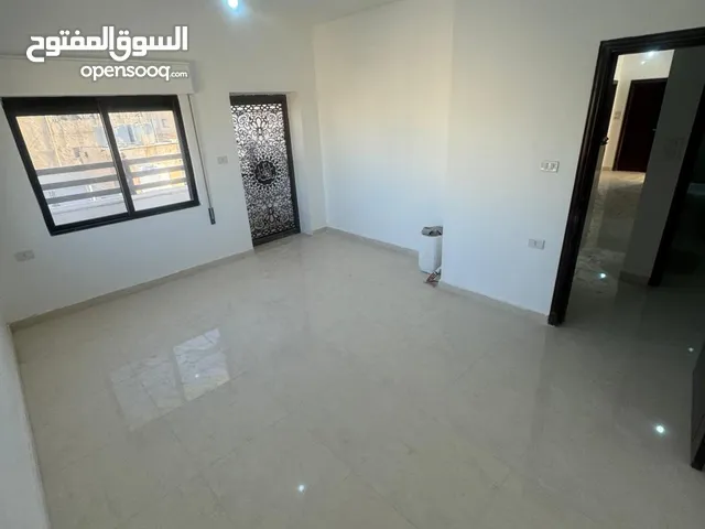 112 m2 4 Bedrooms Apartments for Sale in Amman Al Qwaismeh