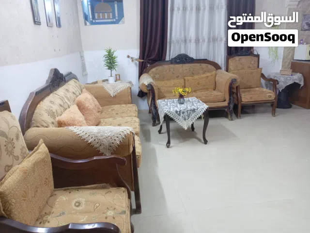 أثاث مستعمل للبيع