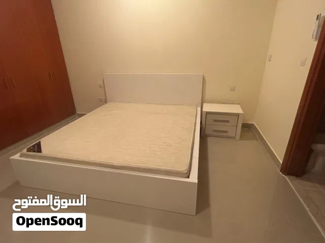 Bed frames 180x200 with mattress in good condition