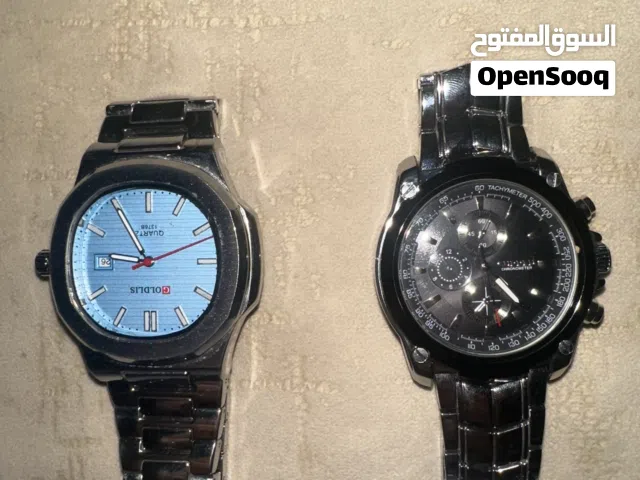 ساعتين مستعملتين