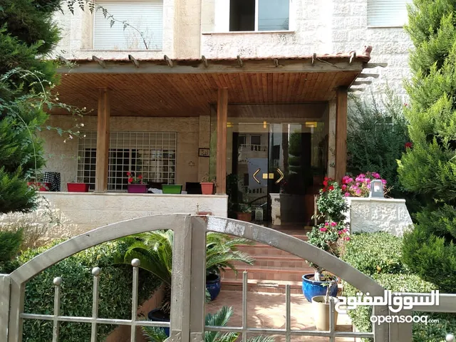 800 m2 More than 6 bedrooms Villa for Sale in Amman Medina Street