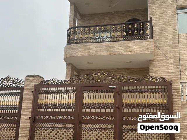 يوجد لدينا شقة  للإيجار في صلالة