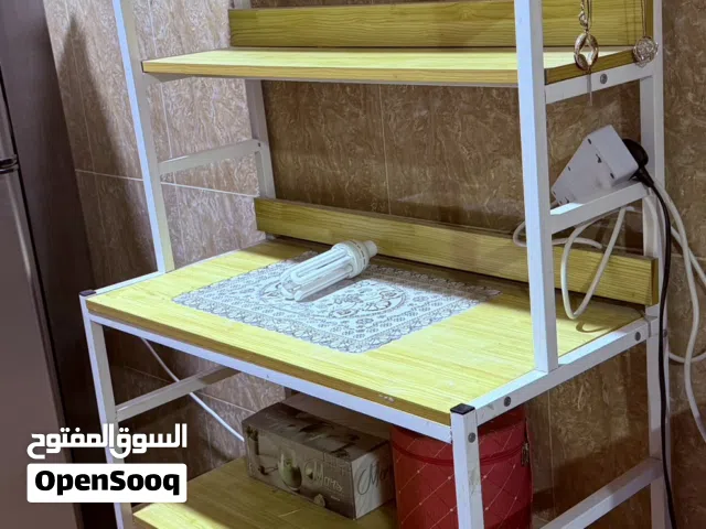 معرض رفوف قليل الاستخدام