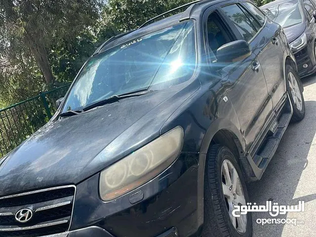 جيب سنتافيه للبيع بحالة ممتازة موديل 2007، ديزل اتومات ماتور 2200 لون اسود مع فتحة سقف شركة