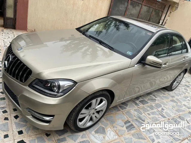 Mercedes Benz C-Class 2012 in Tripoli