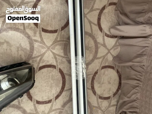 السلام عليكم ورحمة الله وبركاته.  للبيع سلة للسفر الألمنيوم مع كافة ملحقاتها مع لايت سورنتو 2016