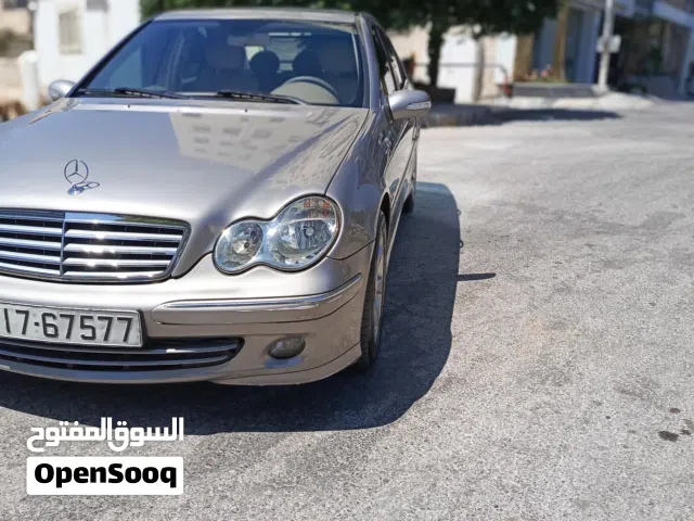 2005 مرسيدس بنز الفئة-C C 200