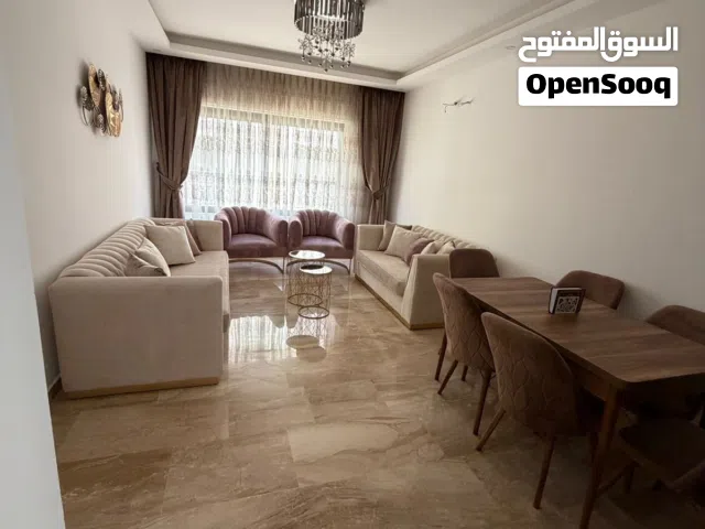 شقة فاخرة في اجمل مواقع ام السماق للبيع