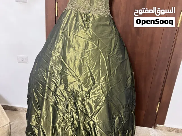 فستان سهرة راقي مستعمل مره واحده