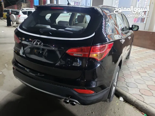 Used Hyundai Grand Santa Fe in Sana'a
