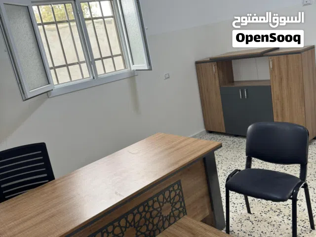 مكتب اداري للبيع