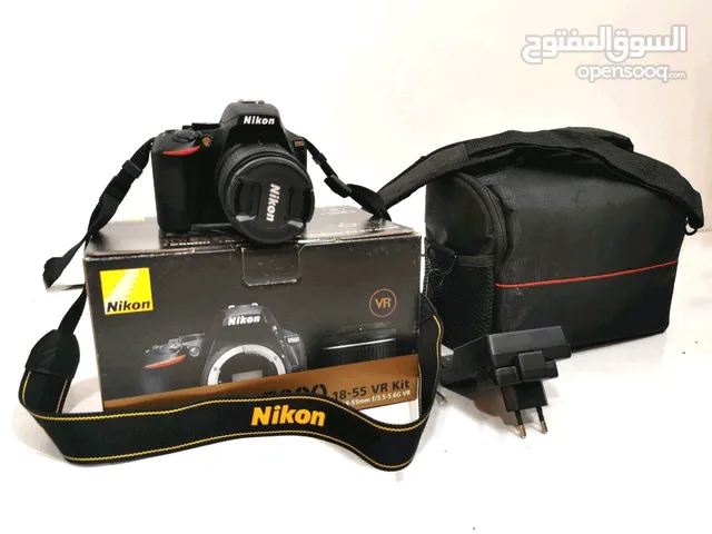 كاميرا نيكون دي 5600 بالكرتونة مع حقيبة وحامل تصوير / Nikon D5600 camera with box ,bag , tripod
