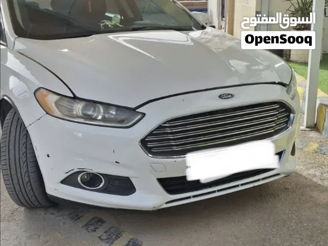 2016 فورد فيوجن SE