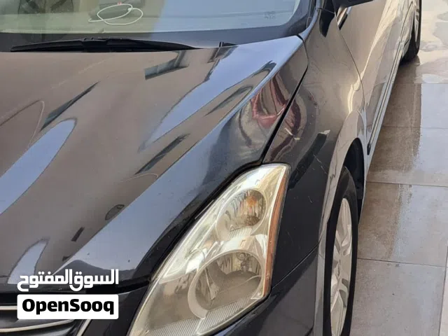2012 نيسان التيما SL